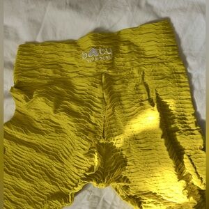 Yellow (Sol) cropped length one size fits most leggings